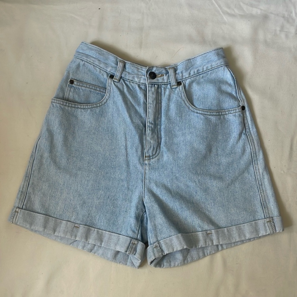 Vintage Lizwear Lightwash Denim Short